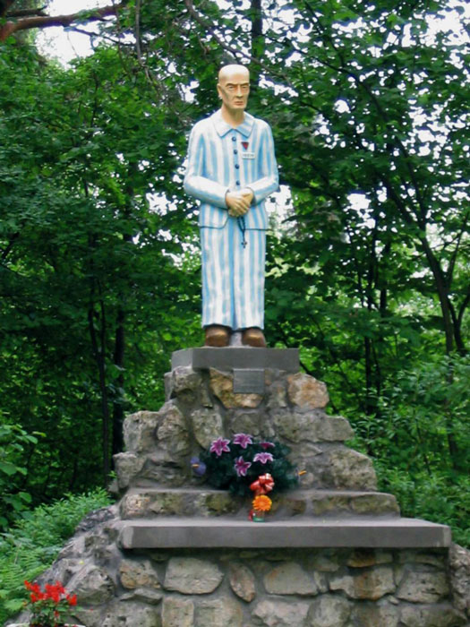 Kosciol MB Ostrobramskiej w Chrzanowie 13 cropped