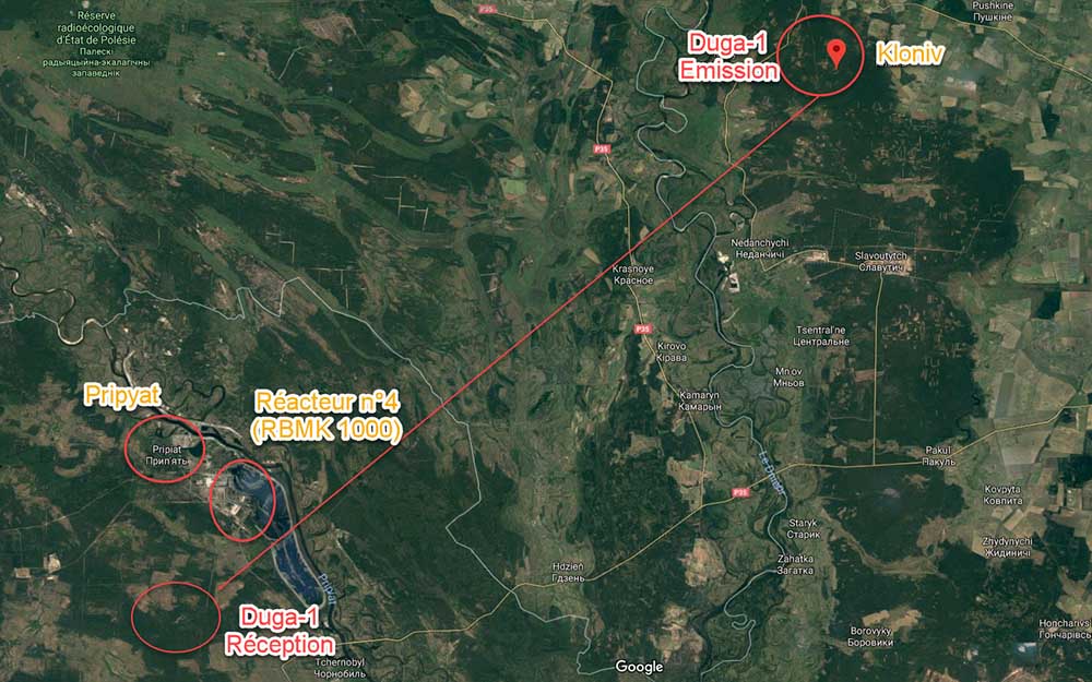 Vue sur carte de l’implantation de Duga-1. La synchronisation entre les zones d’émission et de réception a été réalisée via une ligne de communication par câble — Photo Google.