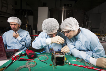Bientôt OUFTI dans l'espace 3 oufi equipe