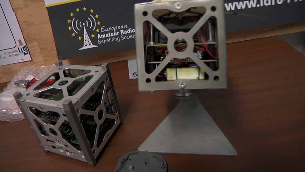 Bientôt OUFTI dans l'espace 5 oufti cube base espace